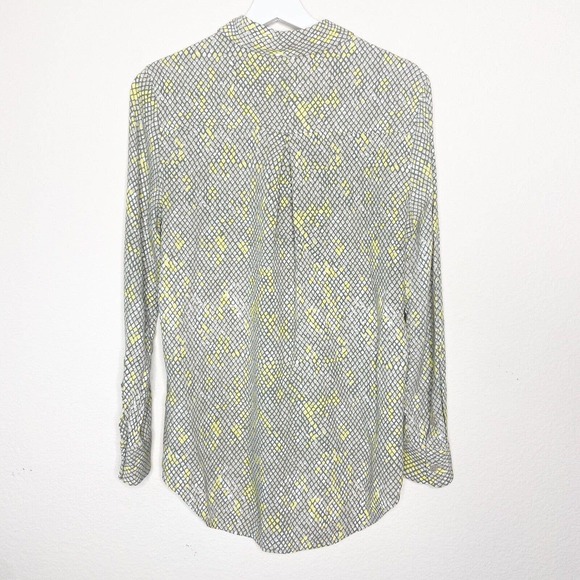 Equipment Femme Reptile Print Button up Blouse Sz XS - Picture 6 of 9
